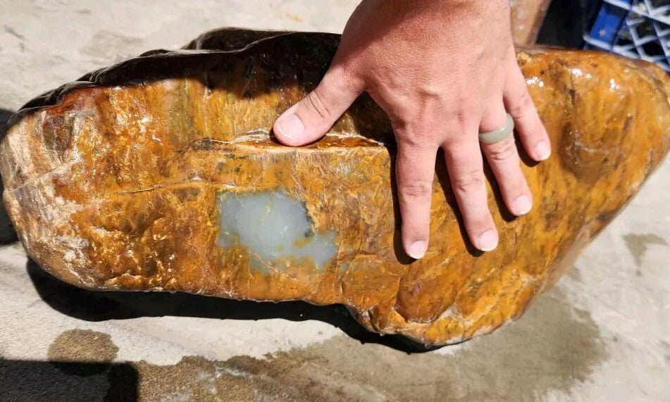 95lb White Mutton Fat Jade Boulder Nephrite