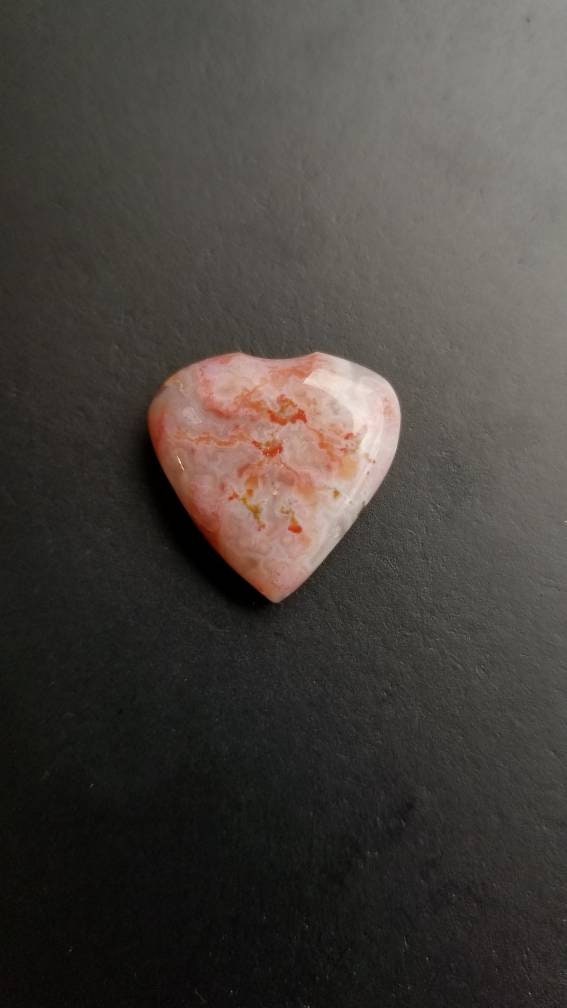 19 ct Pink floral agate heart cabochon