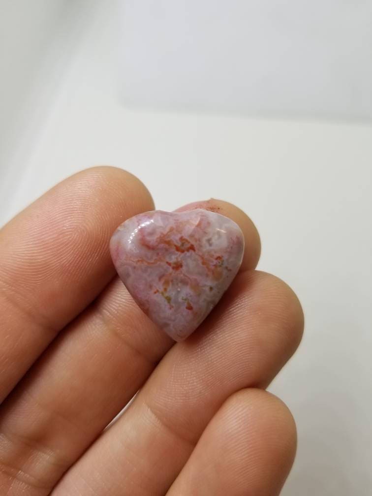 19 ct Pink floral agate heart cabochon