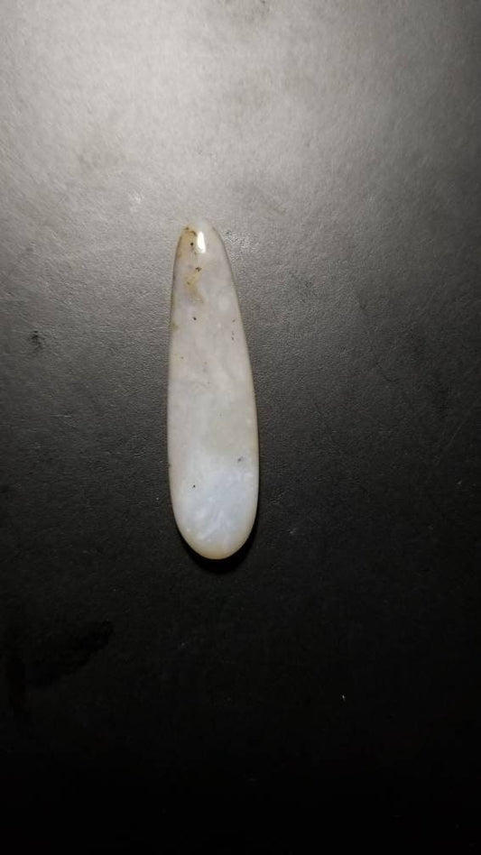 24 ct cookies and cream white plume agate cabochon