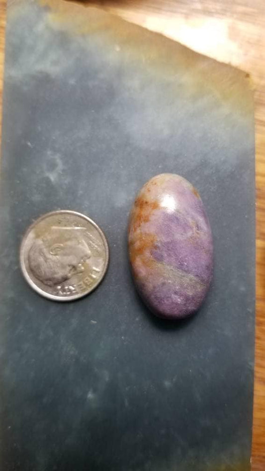 48ct UV reactive monet stone oval cabochon