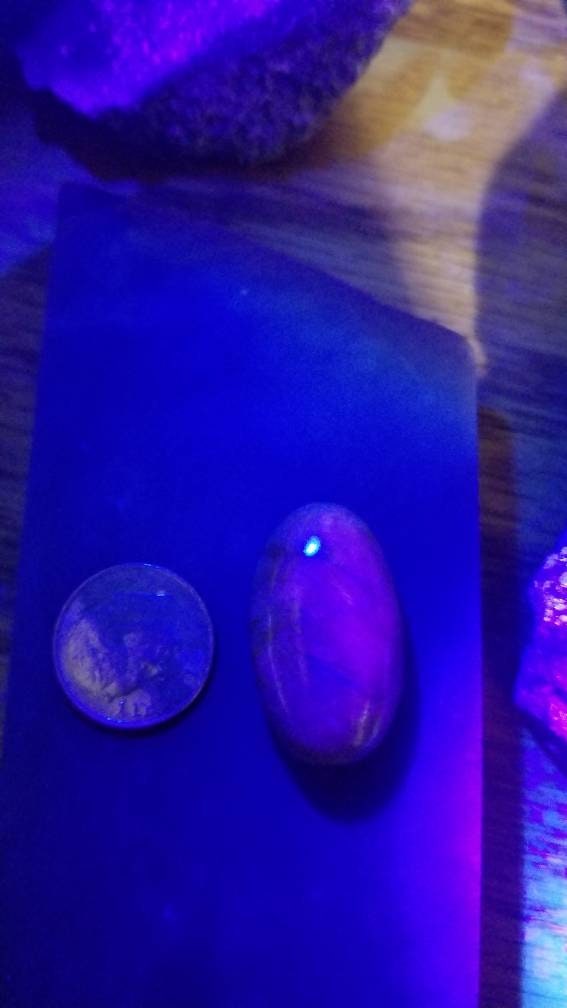 48ct UV reactive monet stone oval cabochon