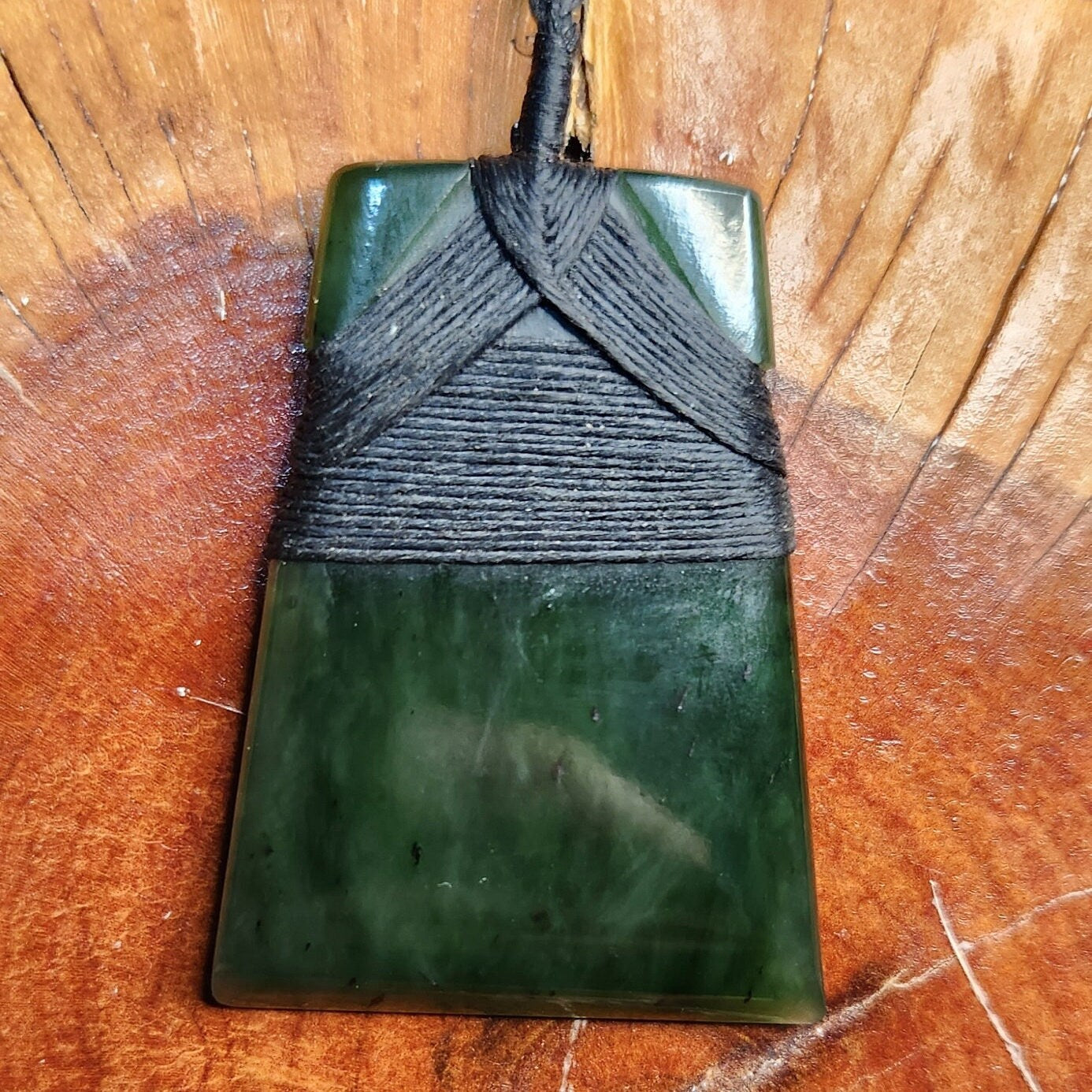 Siberian nephrite jade Hei Toki style adjustable length pendant