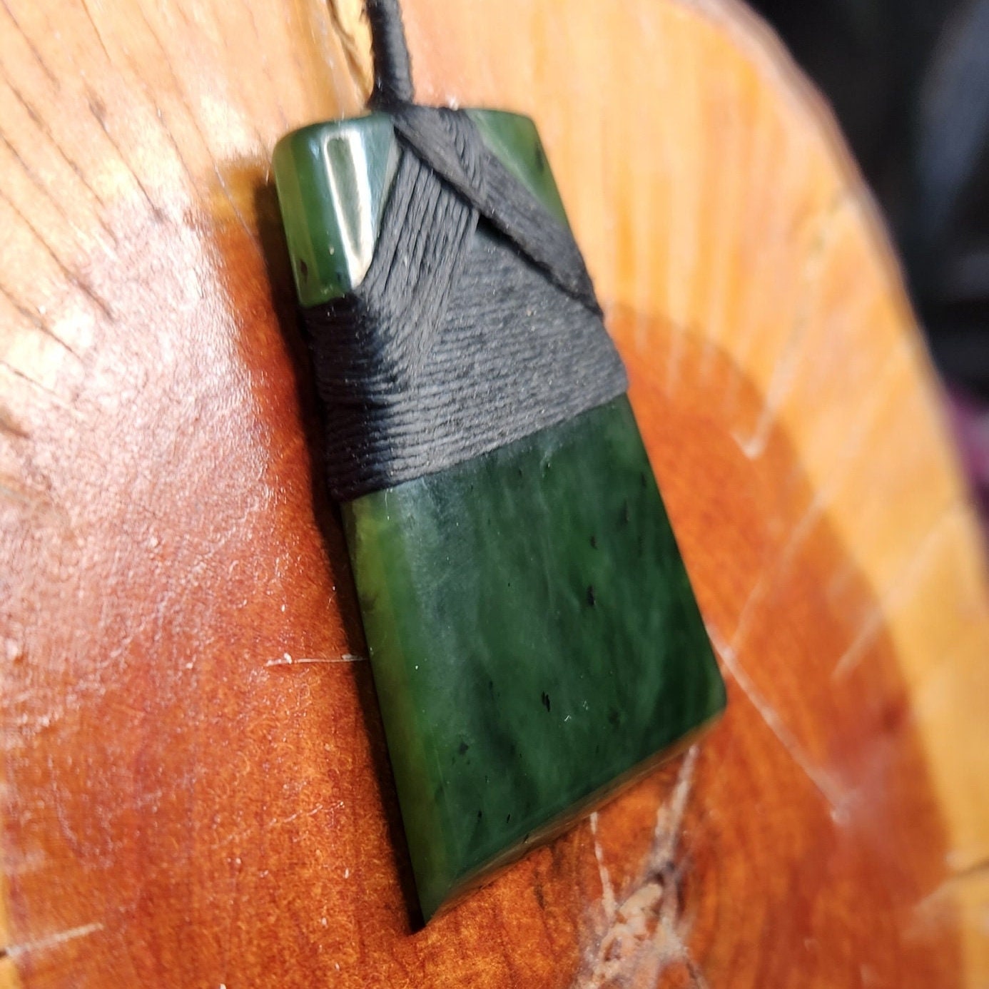 Siberian nephrite jade Hei Toki style adjustable length pendant