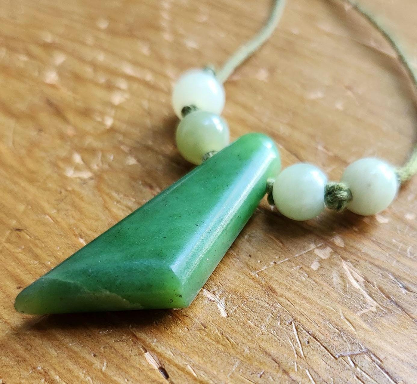 Siberian nephrite jade pendant with siberian jade beads