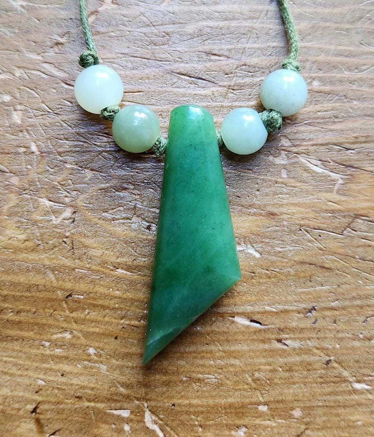 Siberian nephrite jade pendant with siberian jade beads