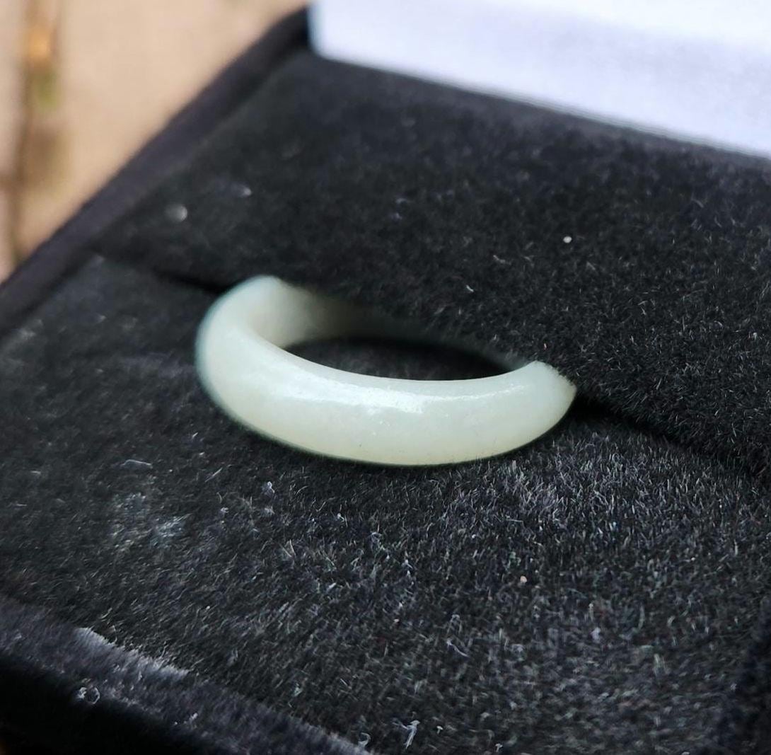 Size 5.5 guatemala mint jadeite jade band gemstone ring hand carved artisan jewelry
