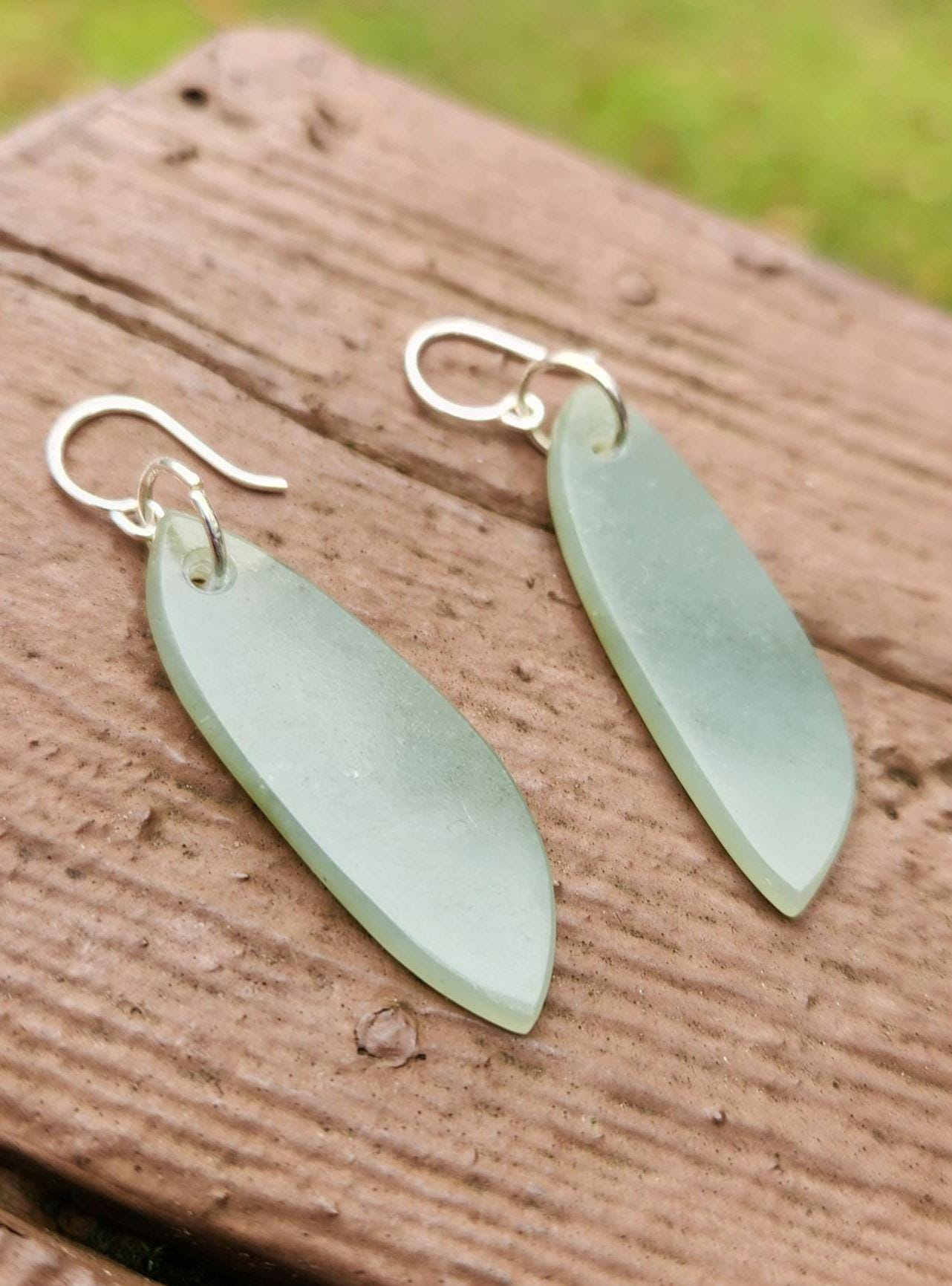 Siberian jade and .925 sterling silver dangle earrings