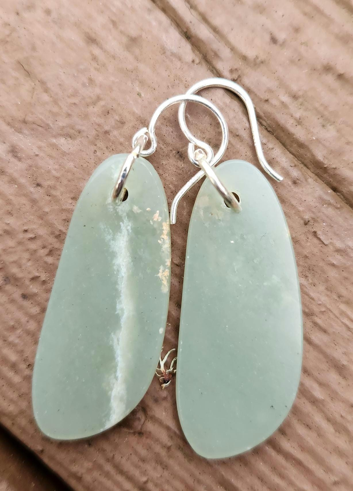 Siberian jade and .925 sterling silver dangle earrings
